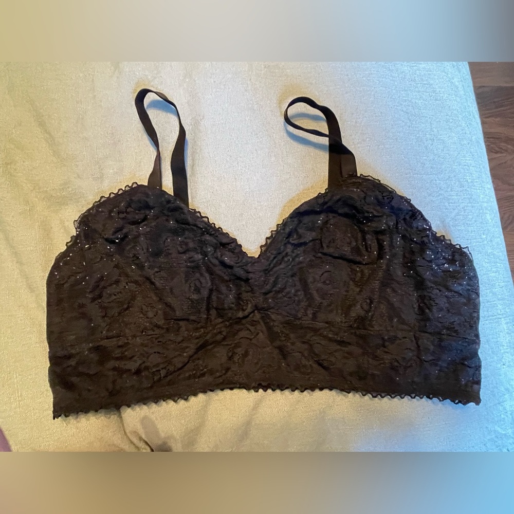 Black Ava and Viv bralette